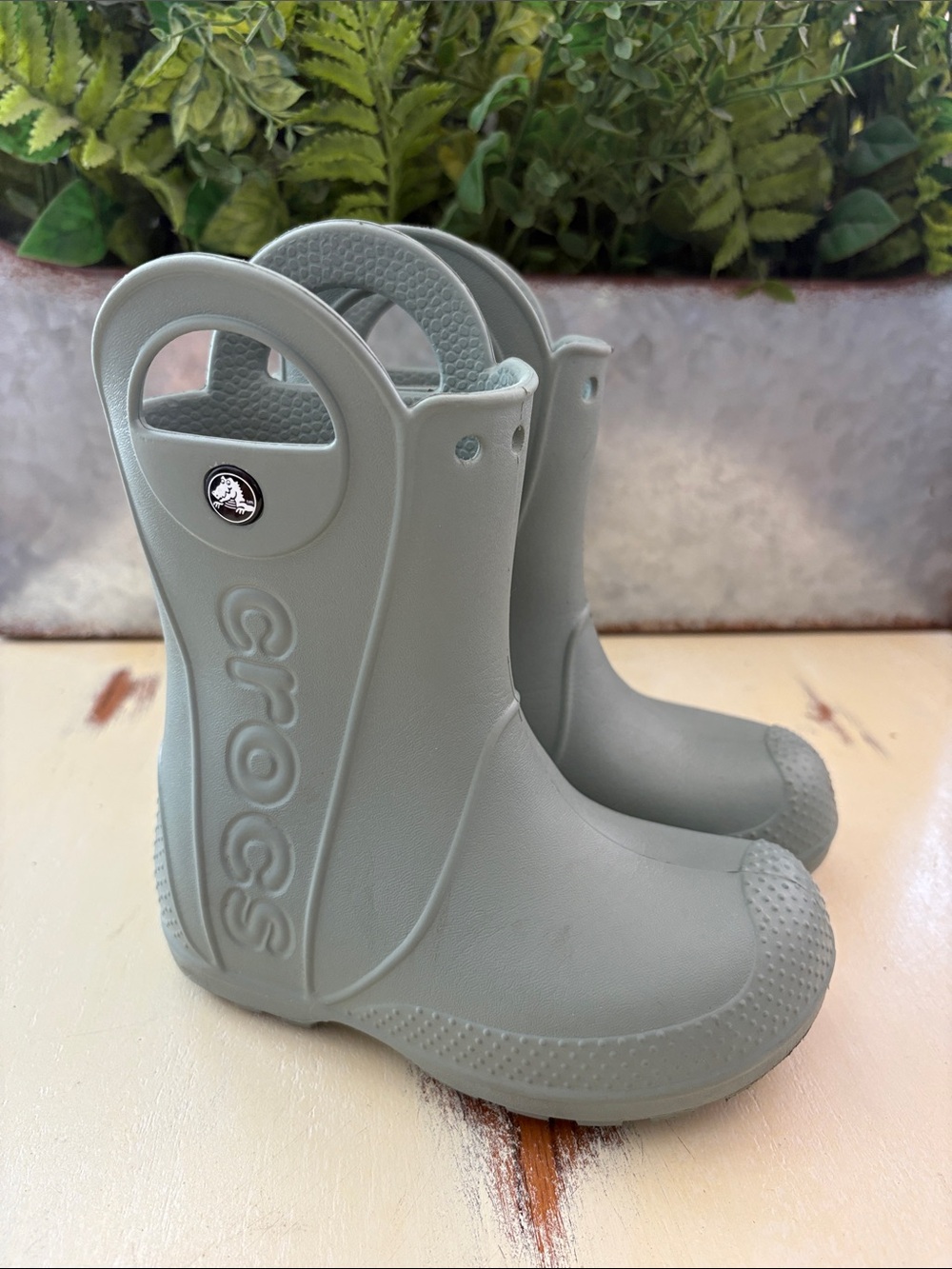 Crocs Kids' Rain Boots in Sage Green size 10